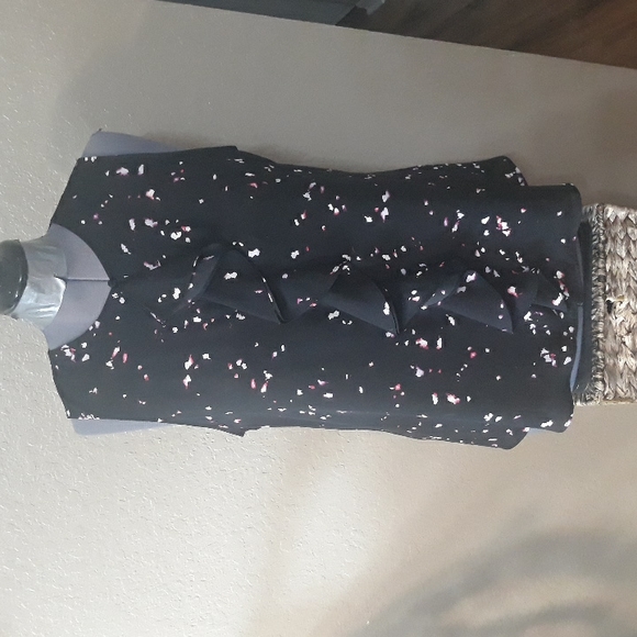 APT 9 Ruffle front Top - Picture 7 of 7